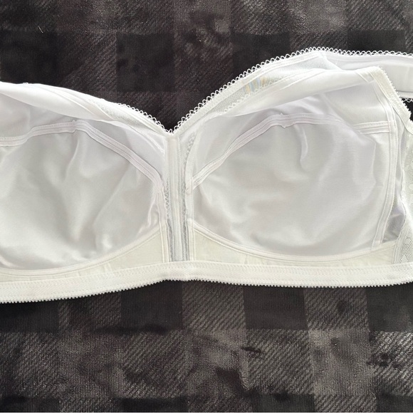 PLAYTEX 18-Hour Wireless Bra. Size 48C. White. NWOT. Fast Shipping. See Pics - Picture 8 of 10